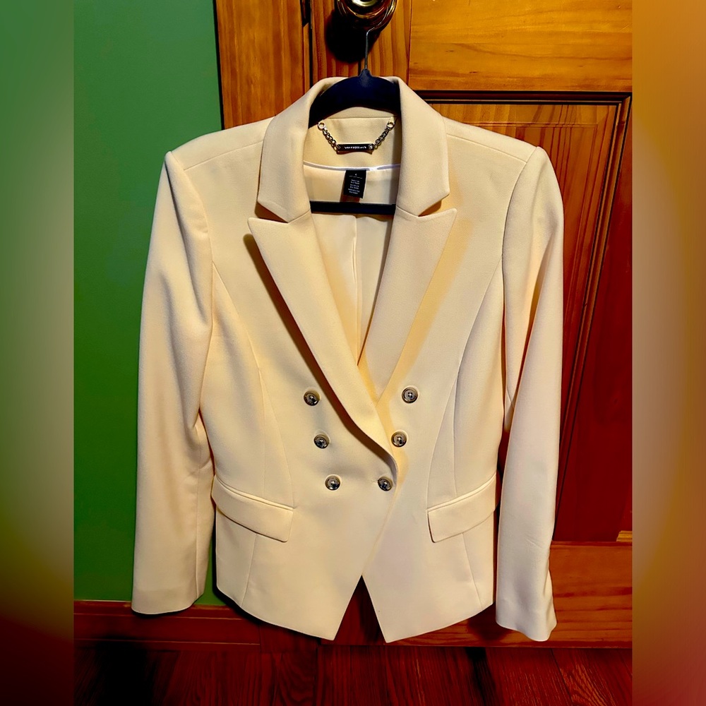 STUNNING White House Black Market Trophy Blazer